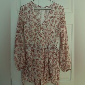 New NWOT Floral Print Chiffon Romper Size S